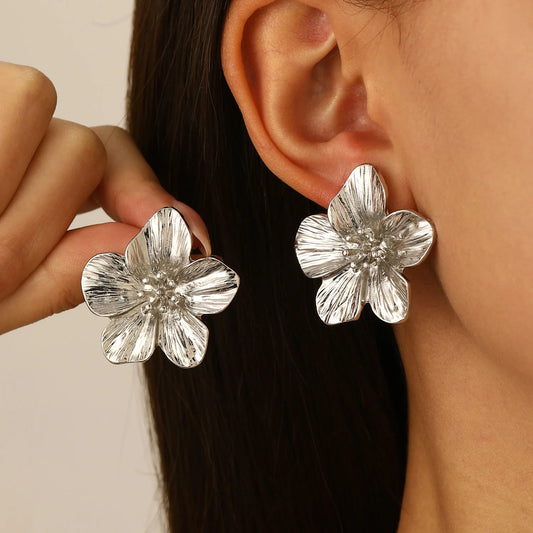 Boucles d’Oreilles Fleur Dorée